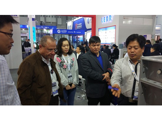 2017中國(guó)國(guó)際門(mén)窗幕墻博覽會(huì)（上海）